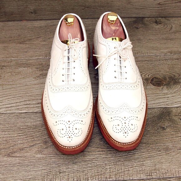 *Worn 2x* $395 Allen Edmonds MCALLISTER 9.5 B Narrow White Suede * add $15 Trees main image 5